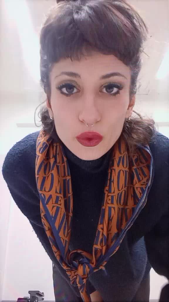 @Elisabetta Vittoria Karaulyan