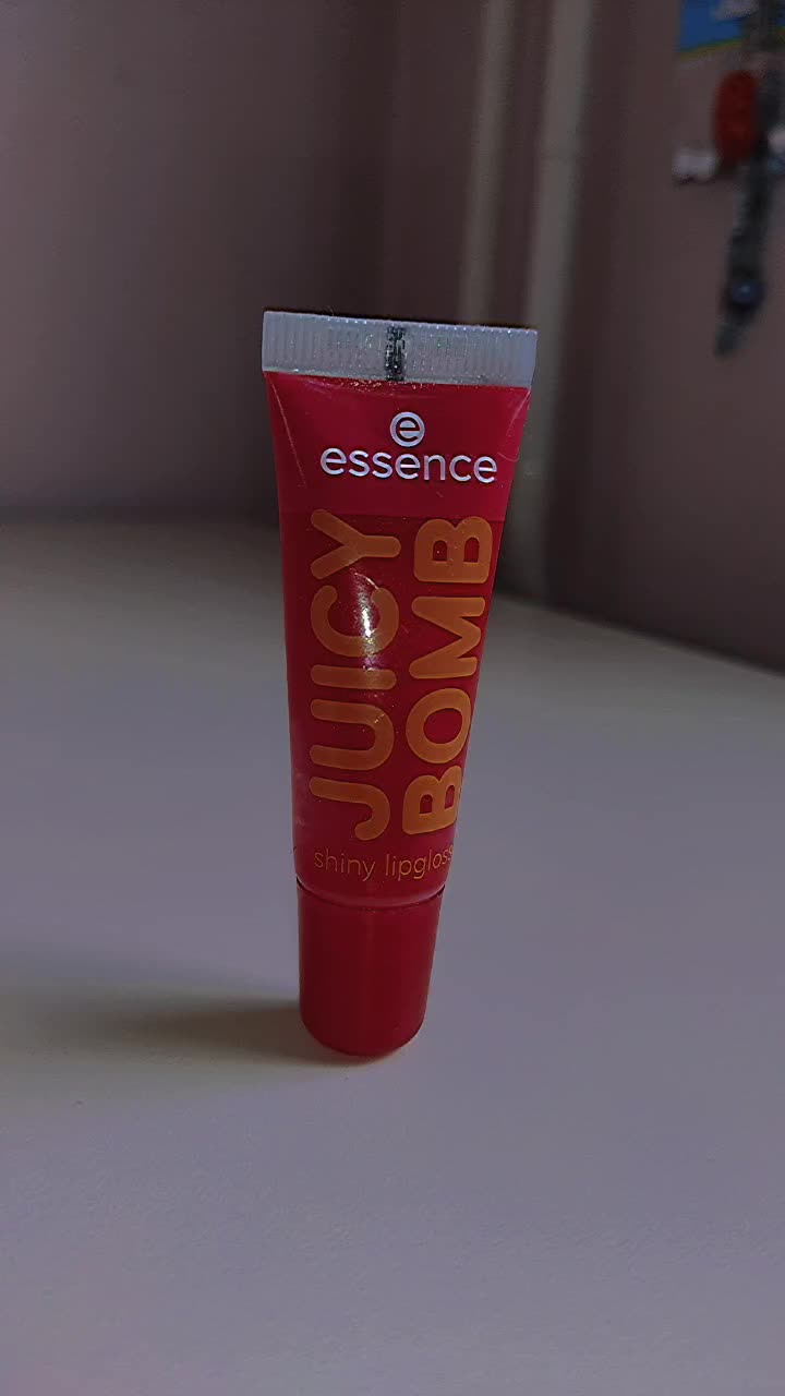 @Essence ♾️🤍