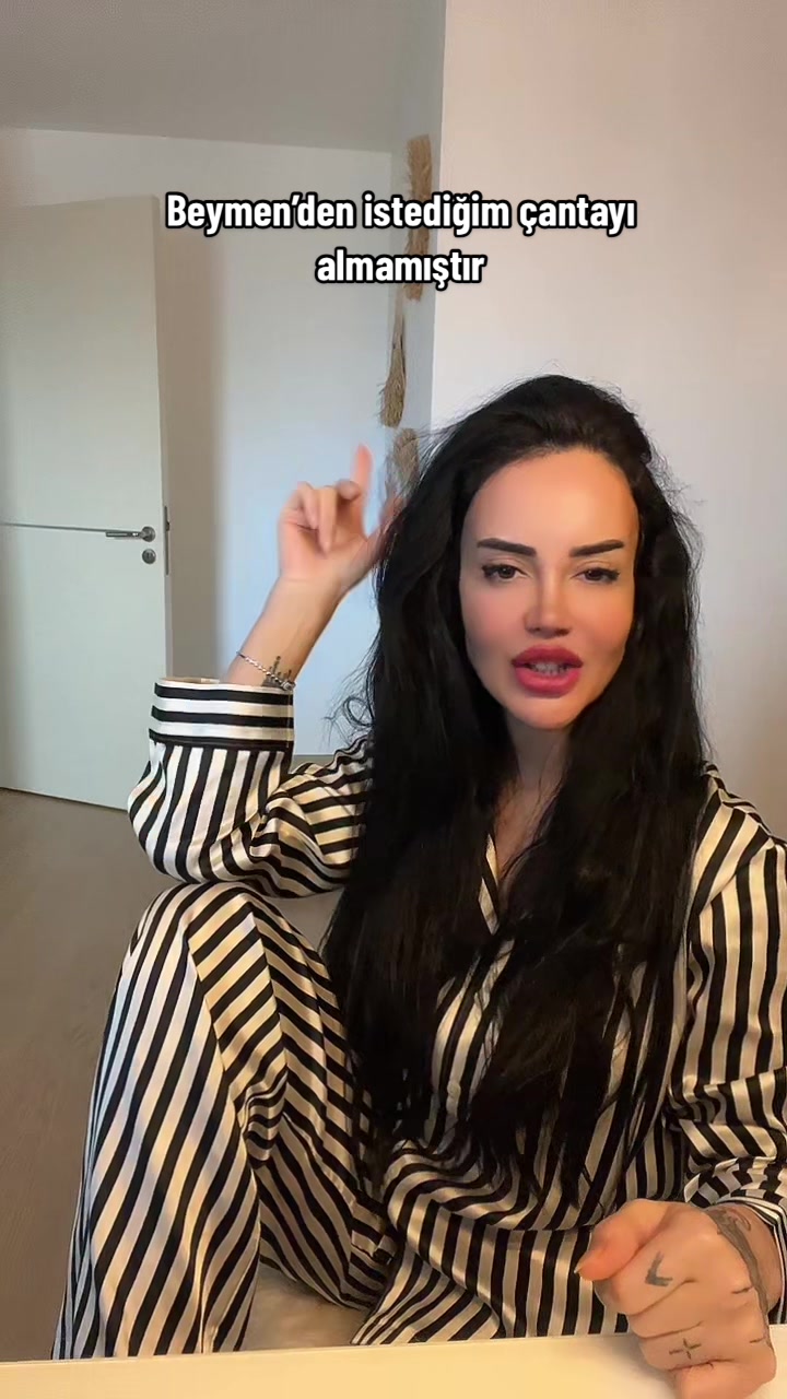 @MELEK ÖZÇAĞAN💎