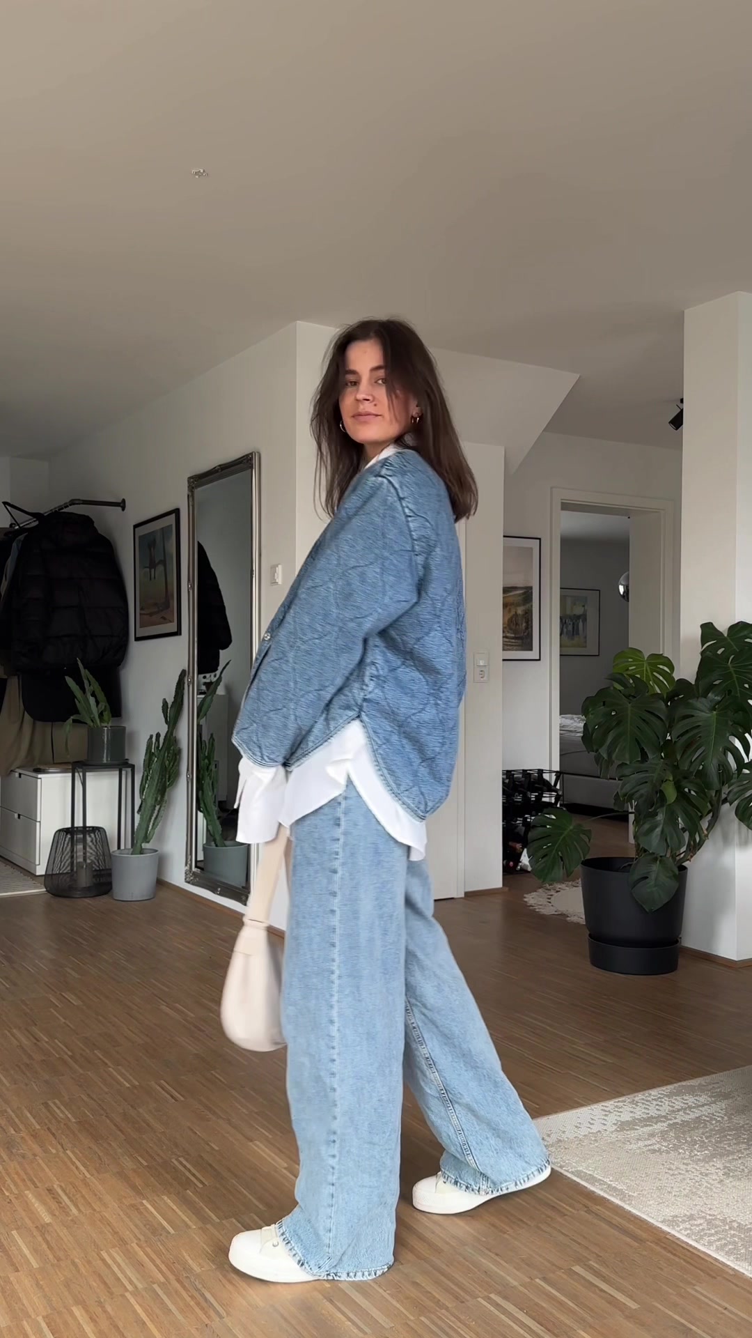 @Lisa | Outfit Inspo.