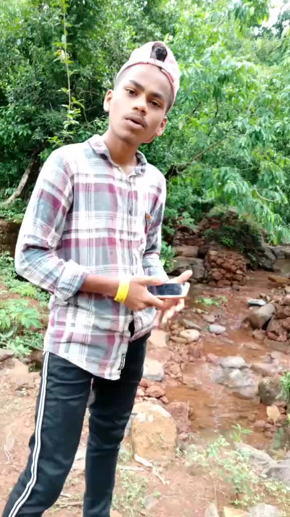 @TUSHAR..😎MB..👑
