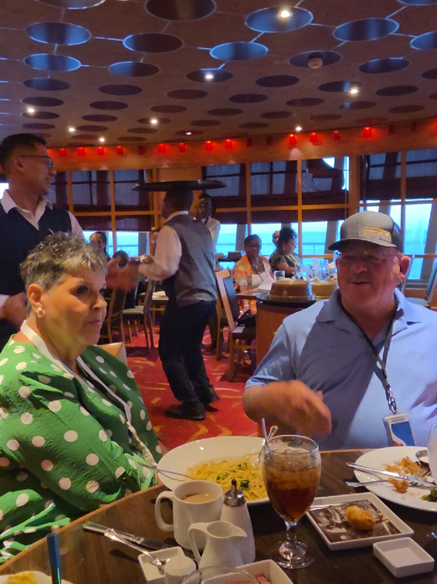 @Whit the Cruise Queen⚓️