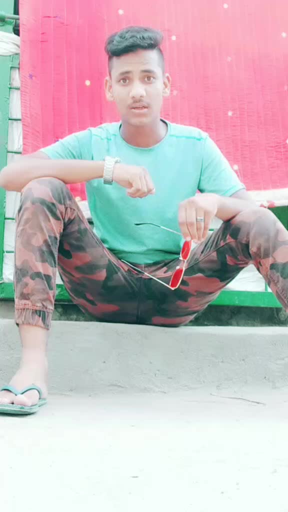 @cute boy moin