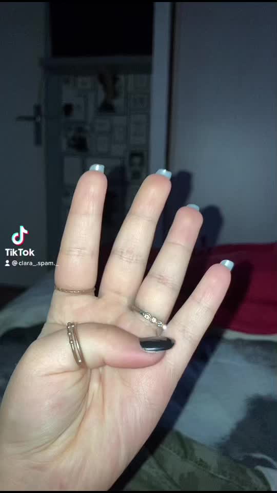 @✞💔CLARA💔✞