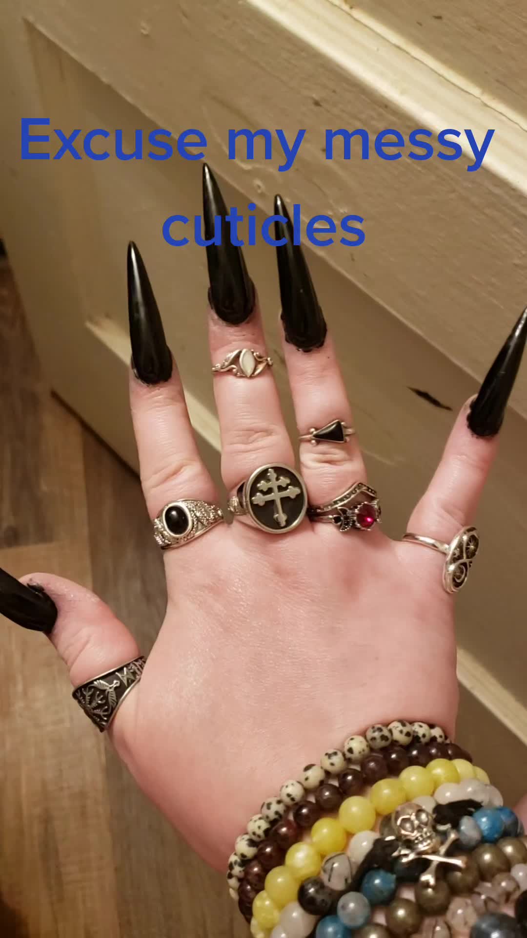 @Bloody_Mary693