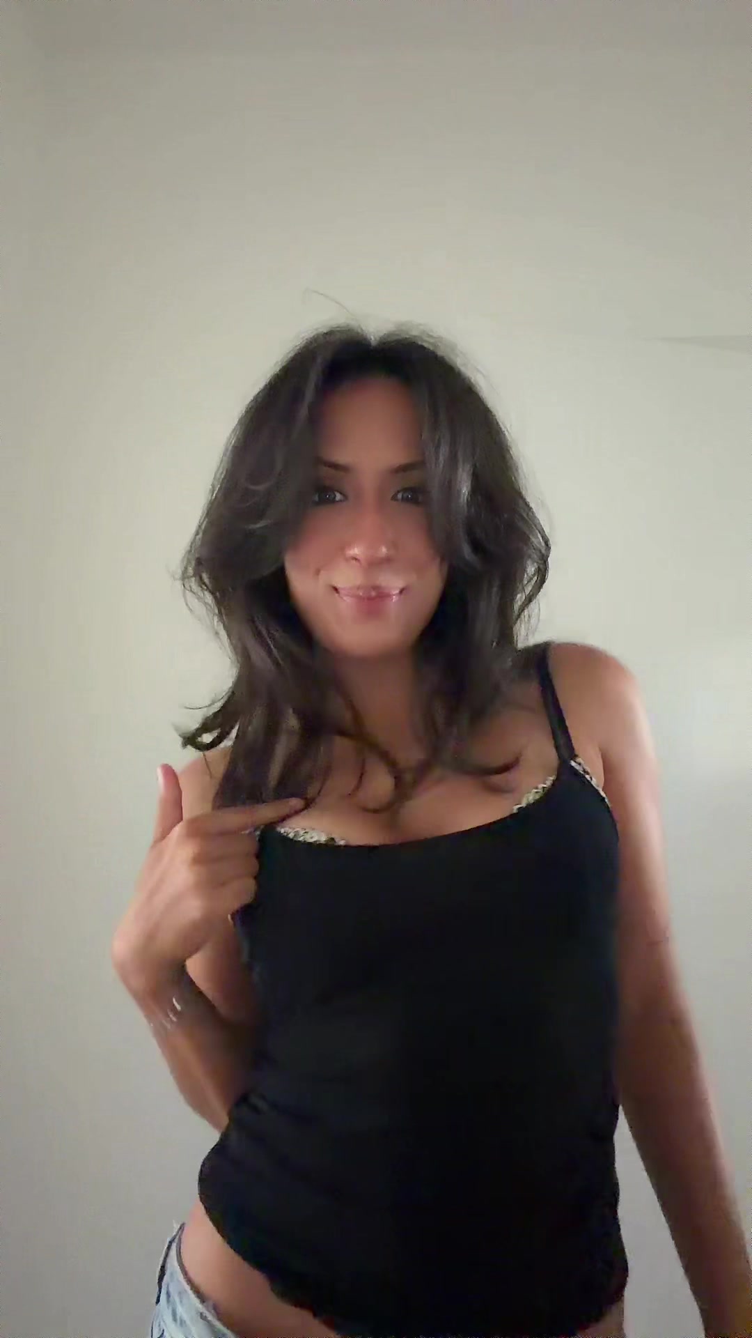 @Bella