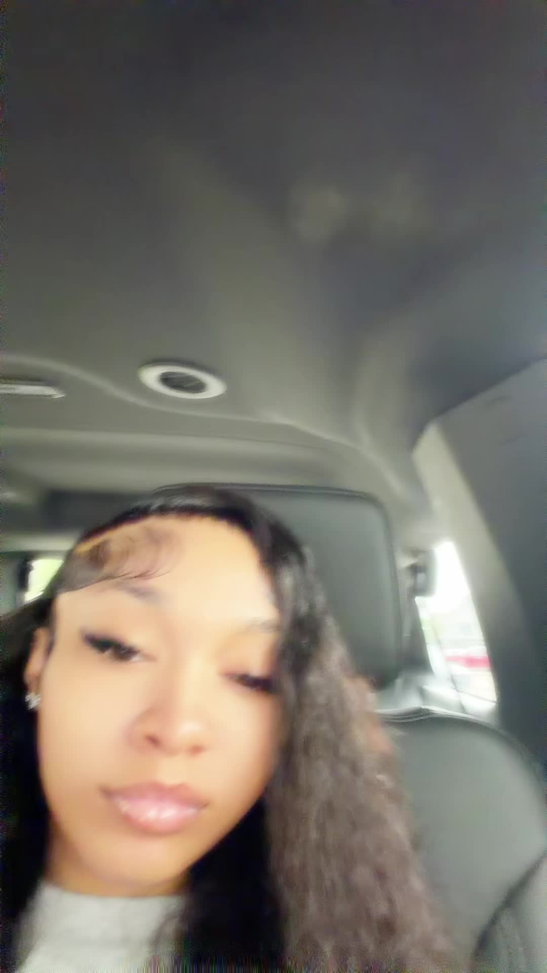 @nicolewayss
