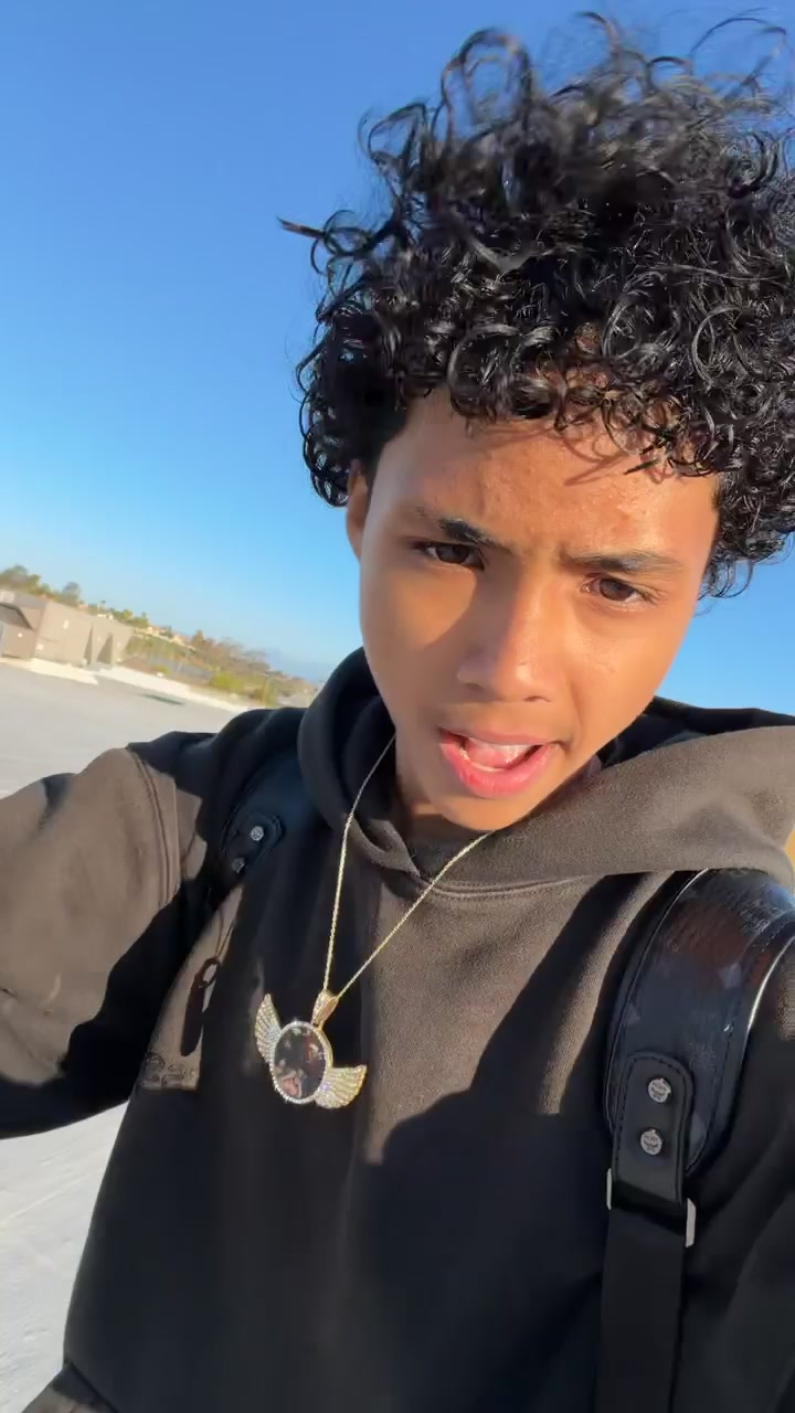 @…