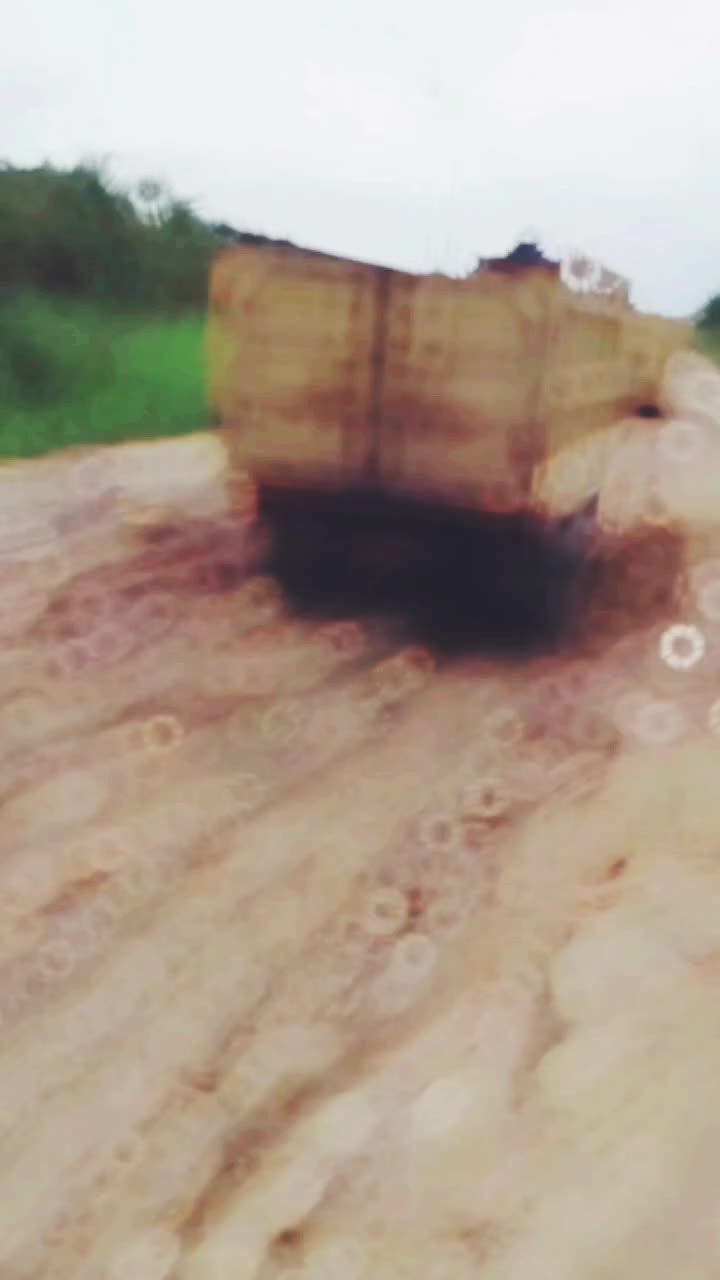 @??