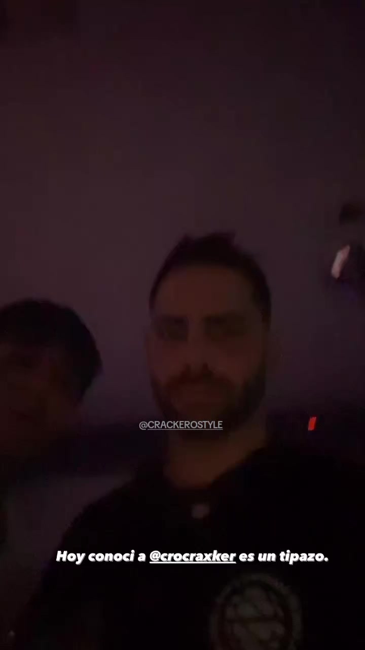 @CRACKERO STYLE