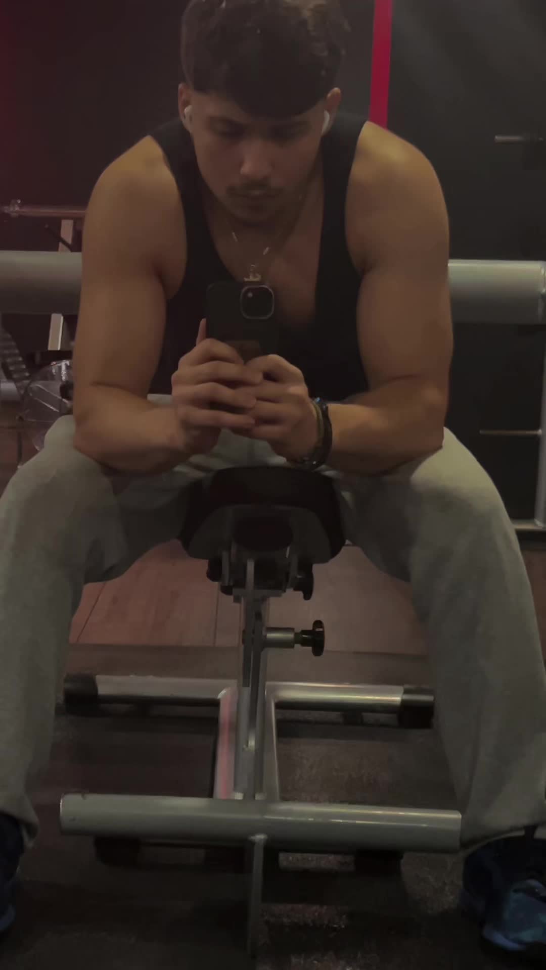 @ΠΑVZILLA🦍