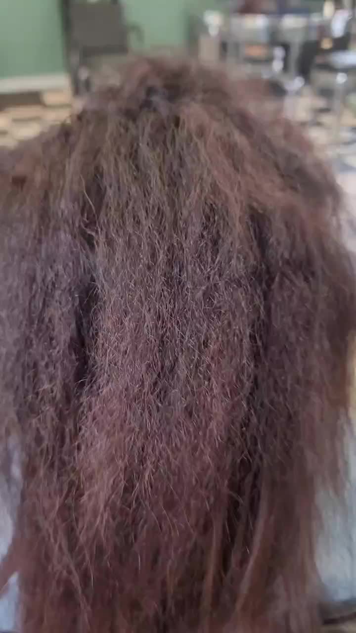 @AVILA'S BARBER SALON