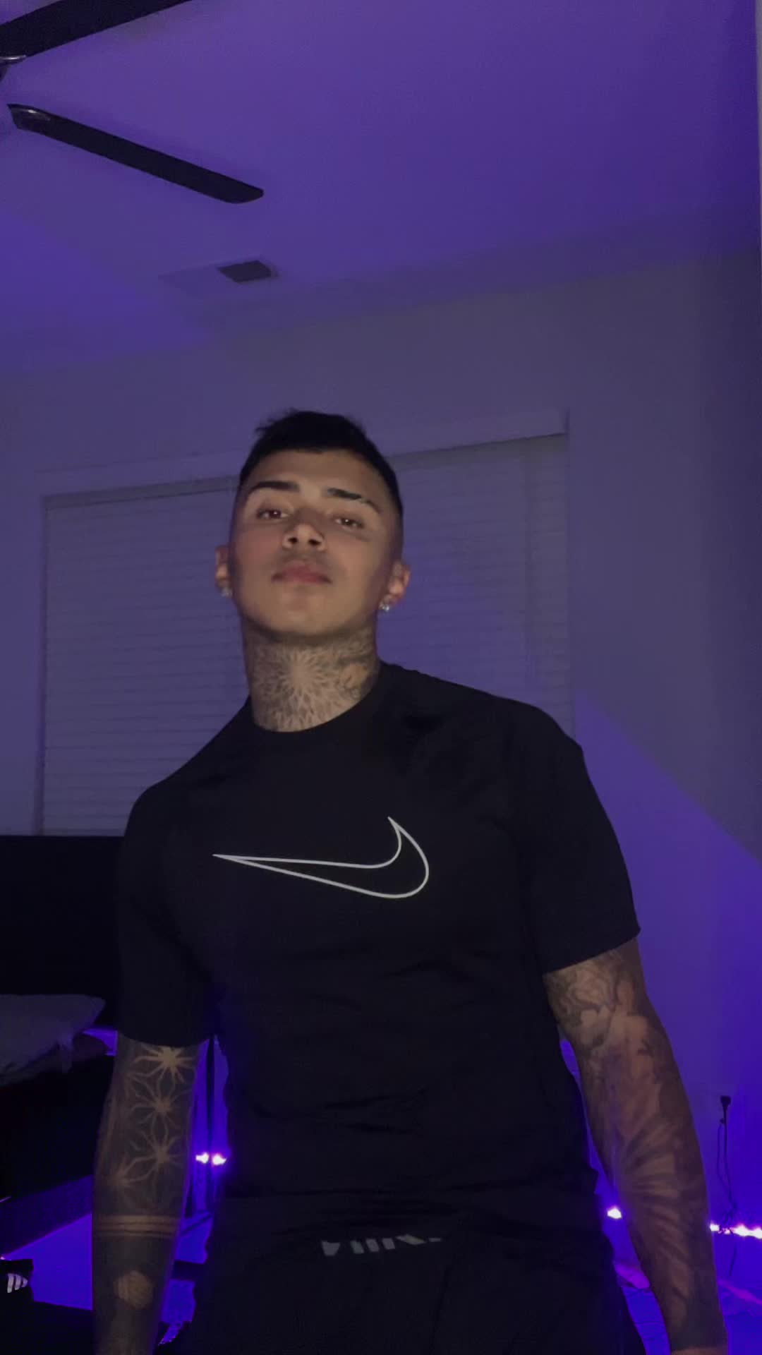 @Dimelonico