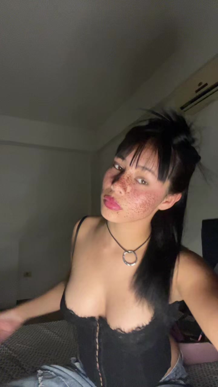 @LizAcuña