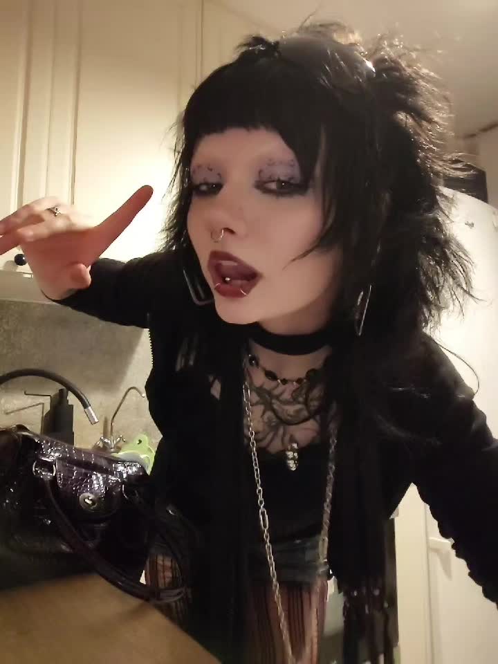 @𝖛𝖎𝖈𝖙𝖔𝖗𝖎𝖆