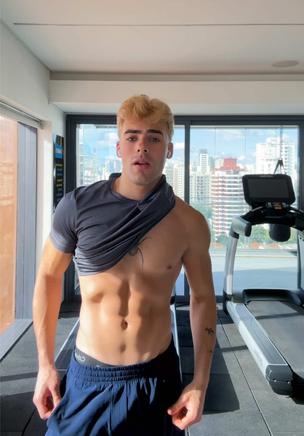 @caioiriscerqueira