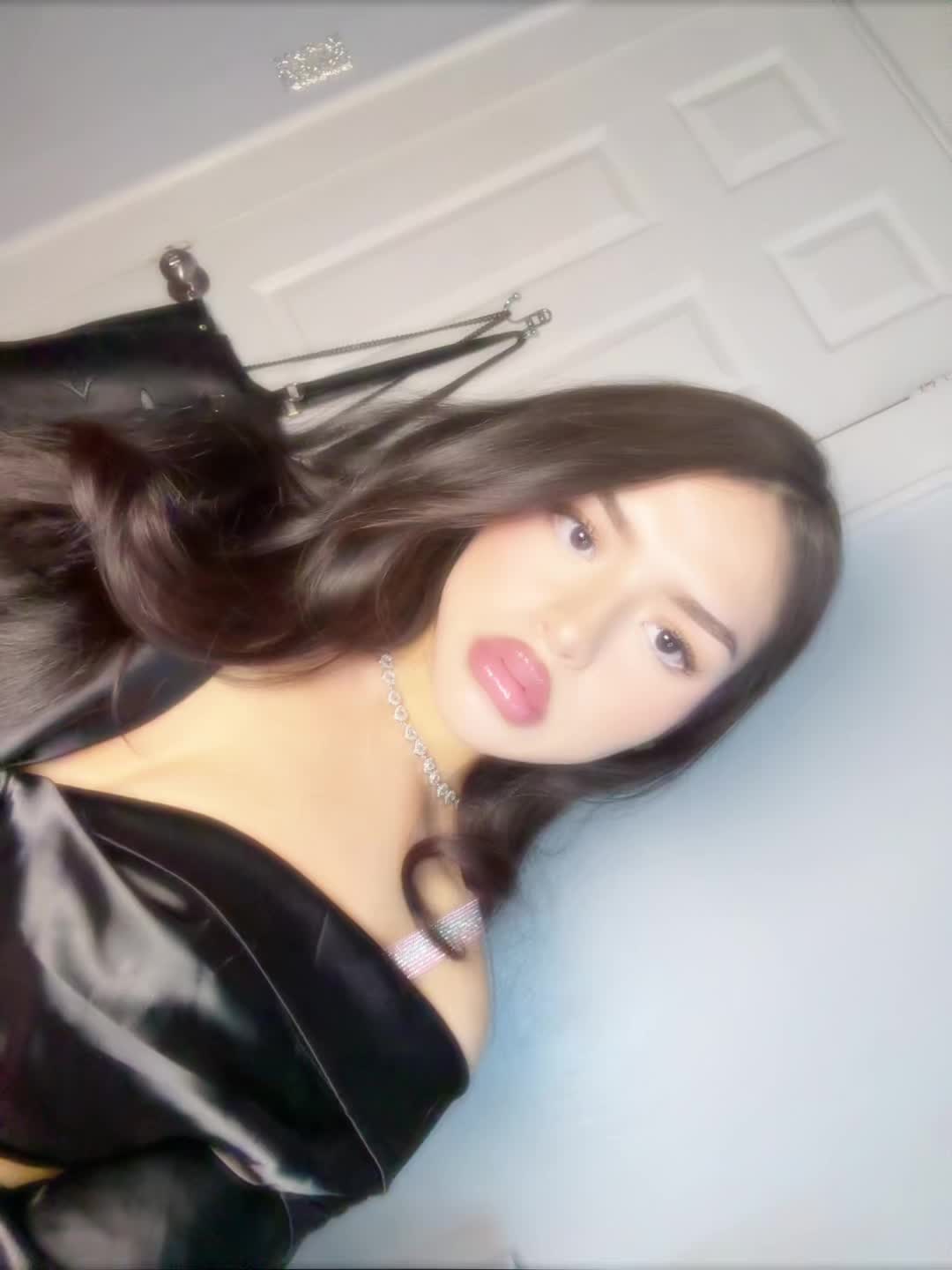 @👸🏻