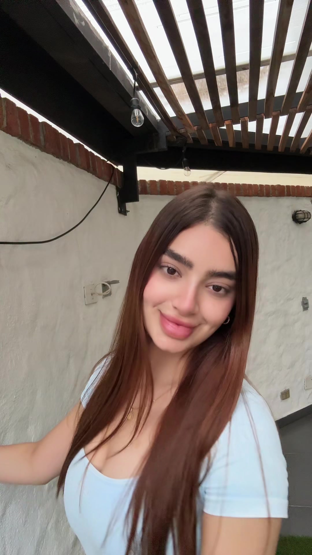 @Laura&ensp;sahar