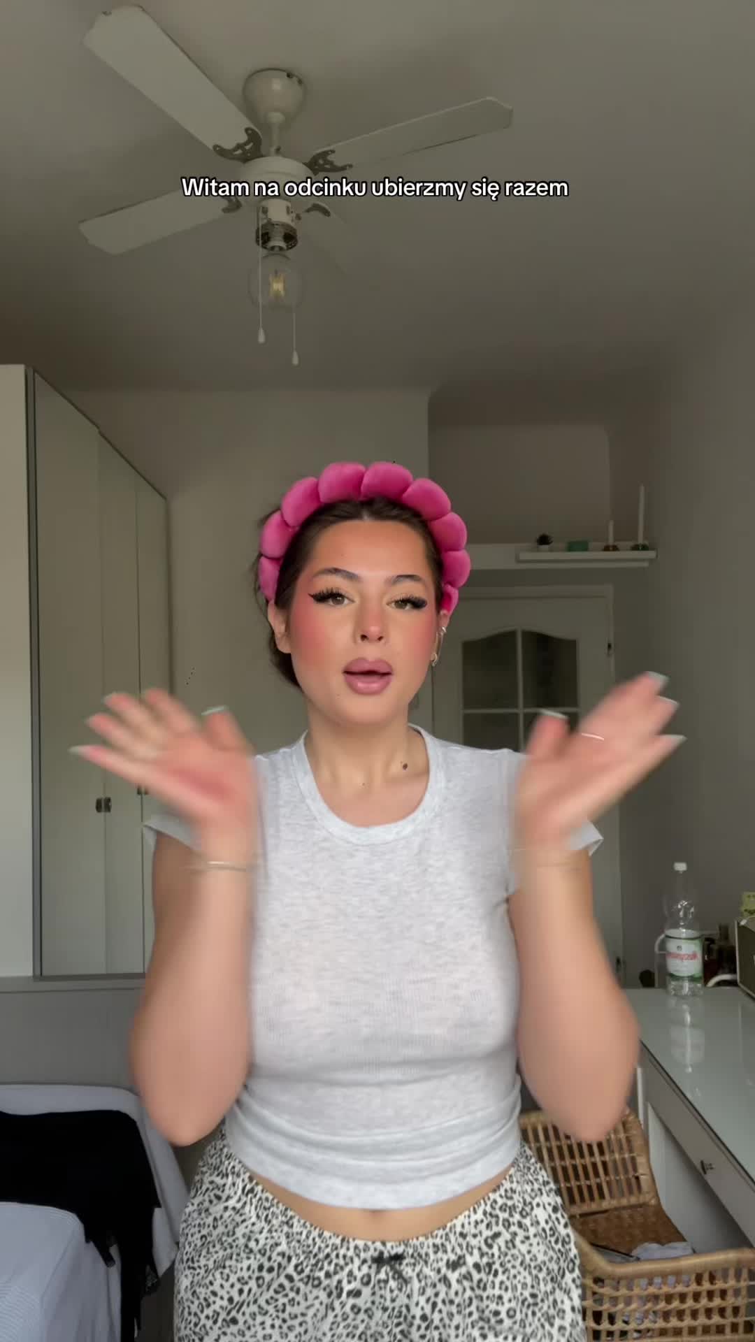 @Poprostumela