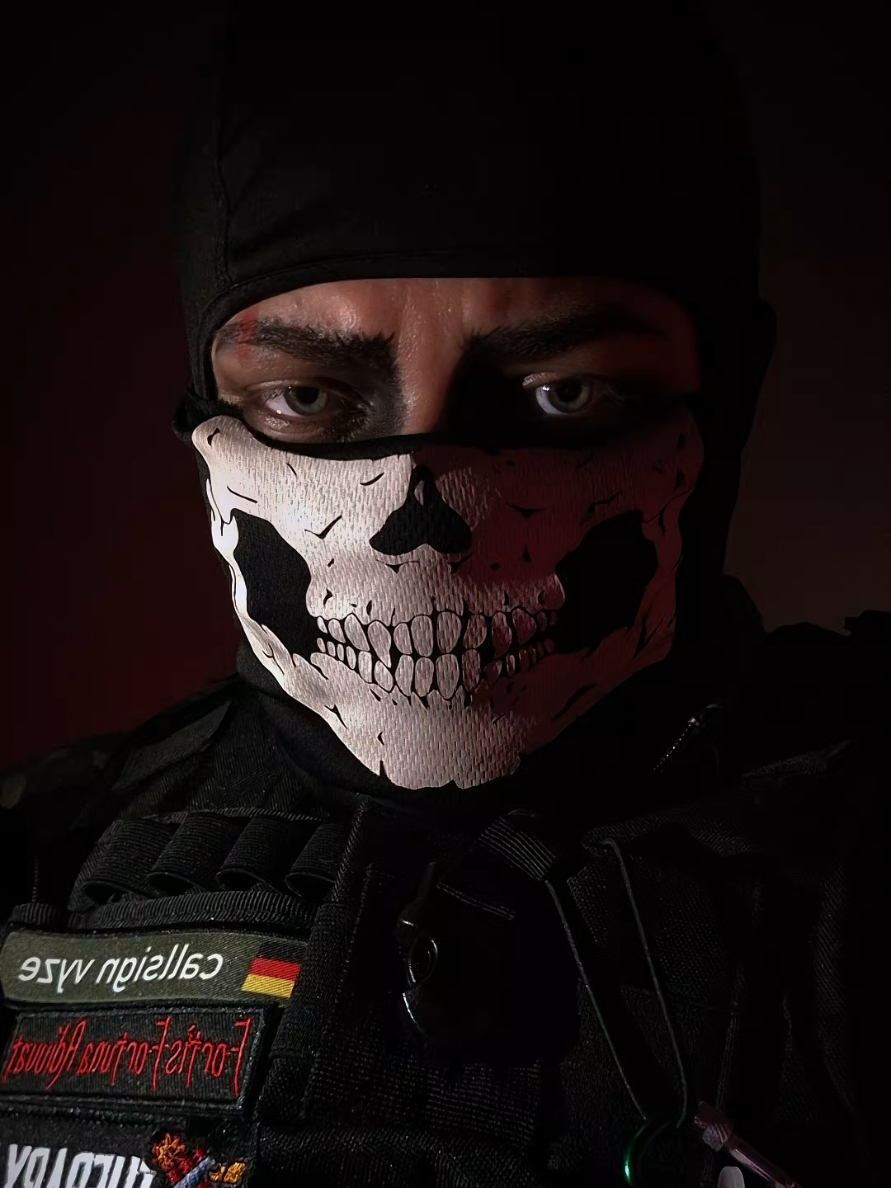 @𝐯𝐲𝐳𝐞