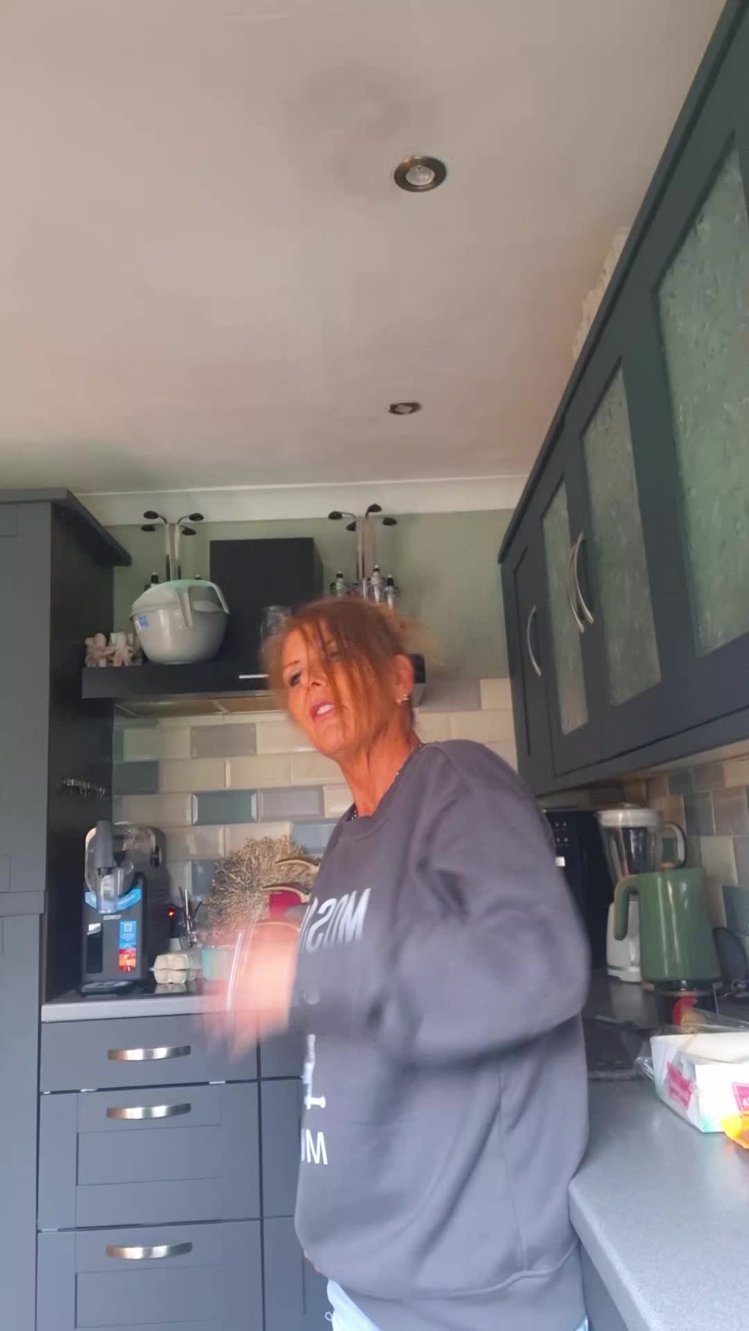 @Queen_dreams