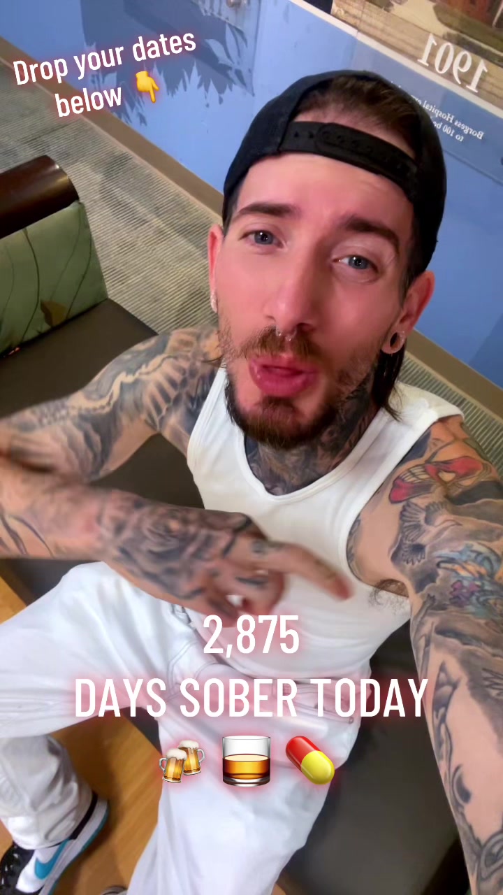 @Hollywood87