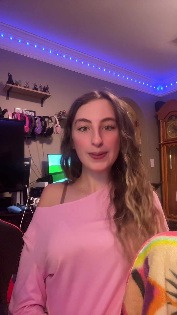 @🍒Makayla🍒
