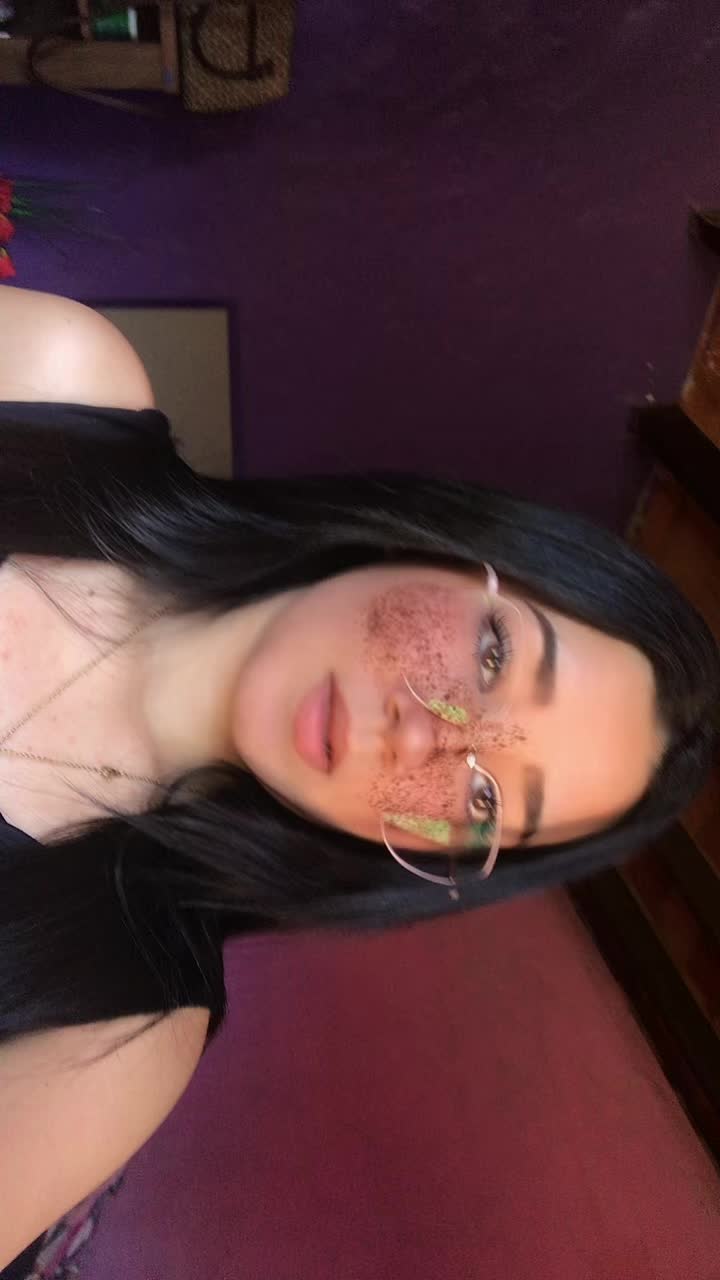 @areli_zarate