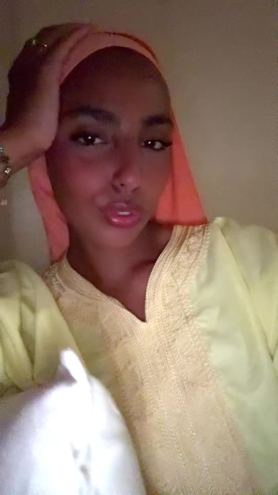 @zahraa.bdf