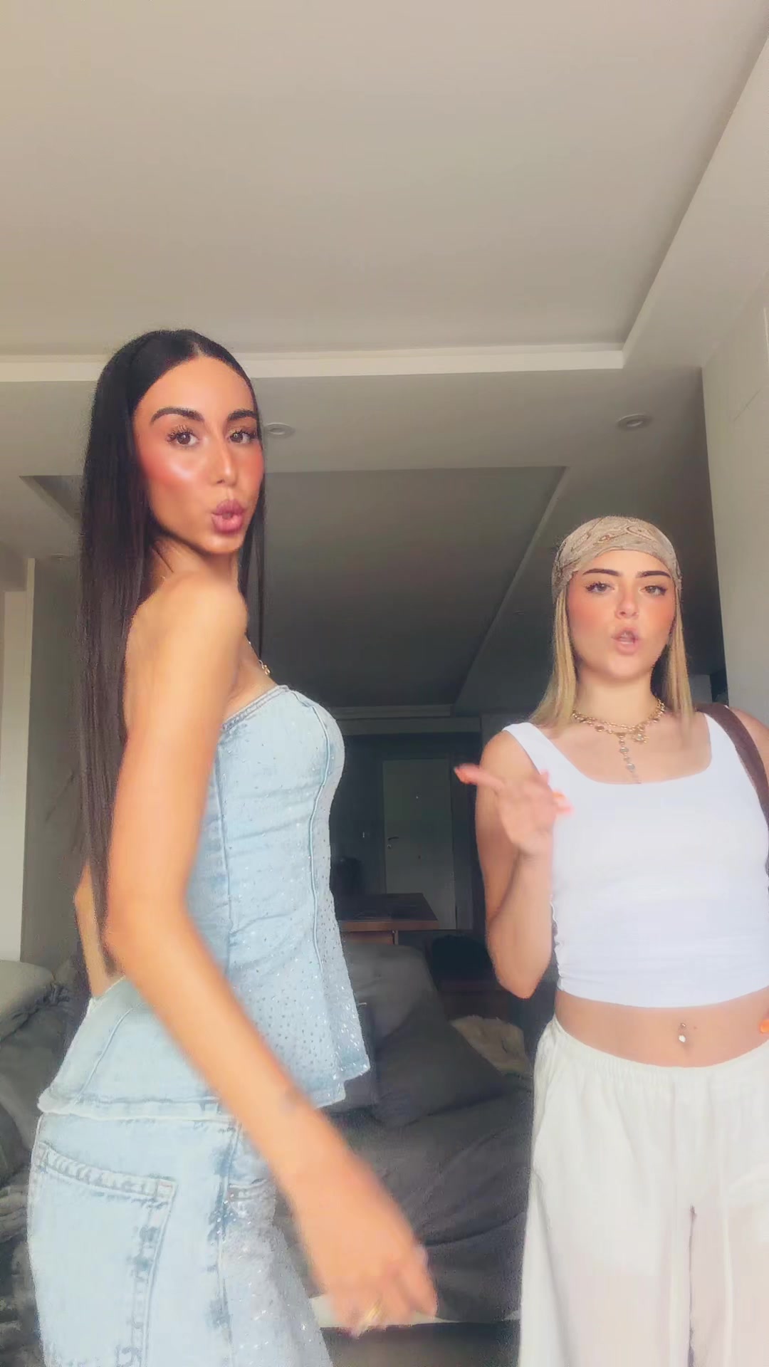 @N A T A L I A