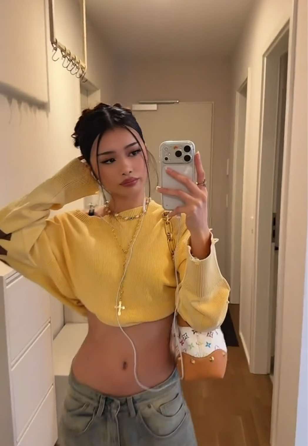 @♱
