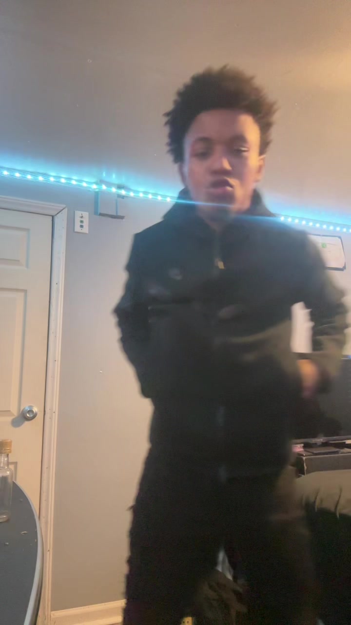 @moneyvono