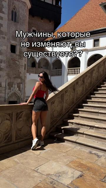 @bella.hub