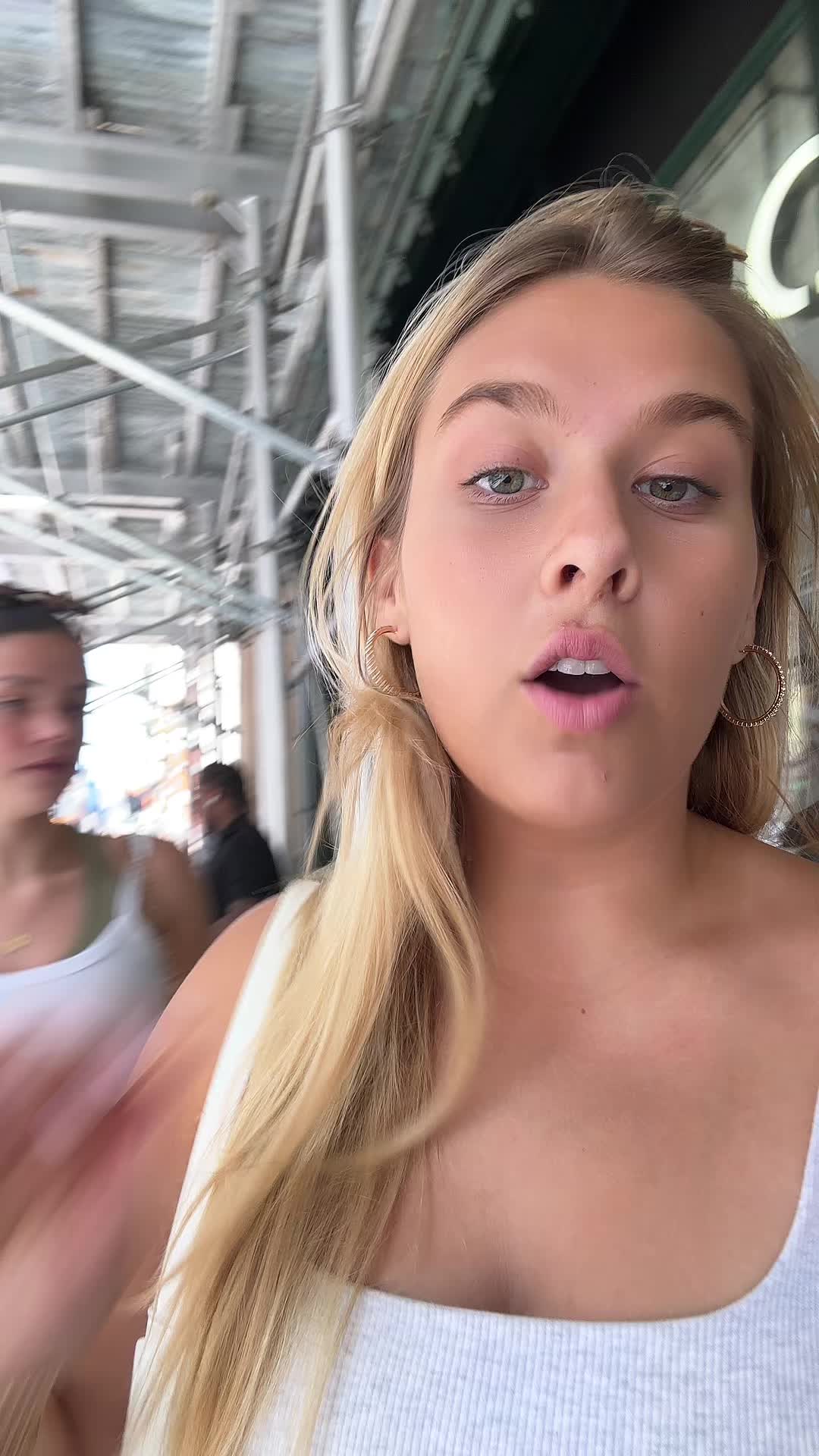 @MIA 🌛🏹🧸