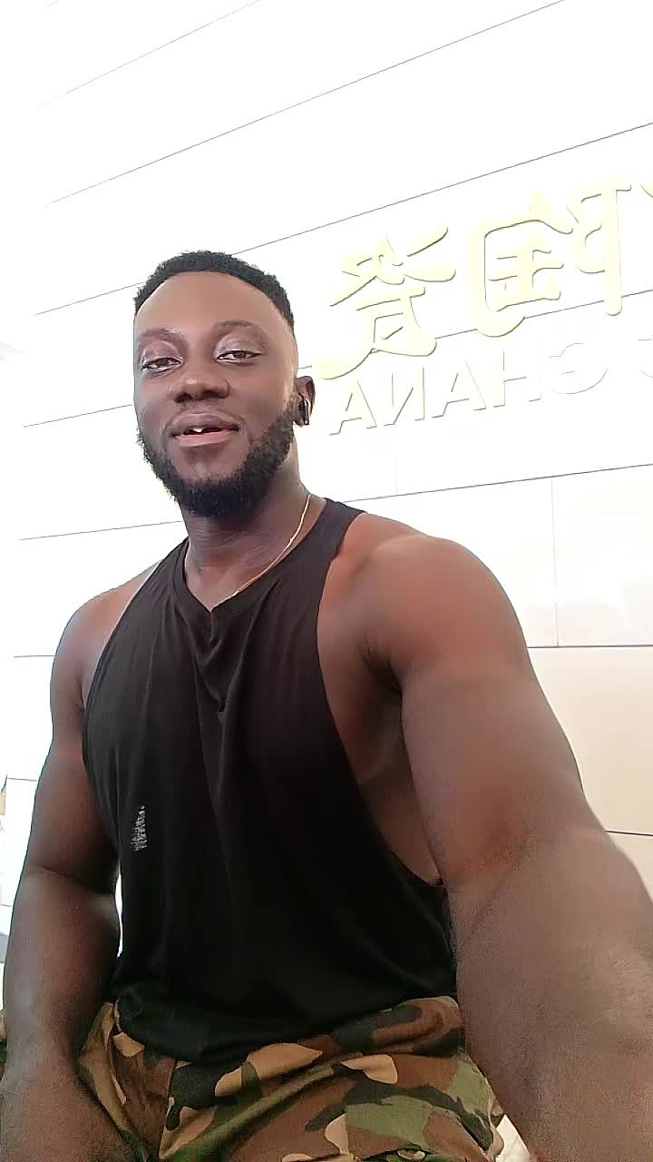 @Area💪🇬🇭