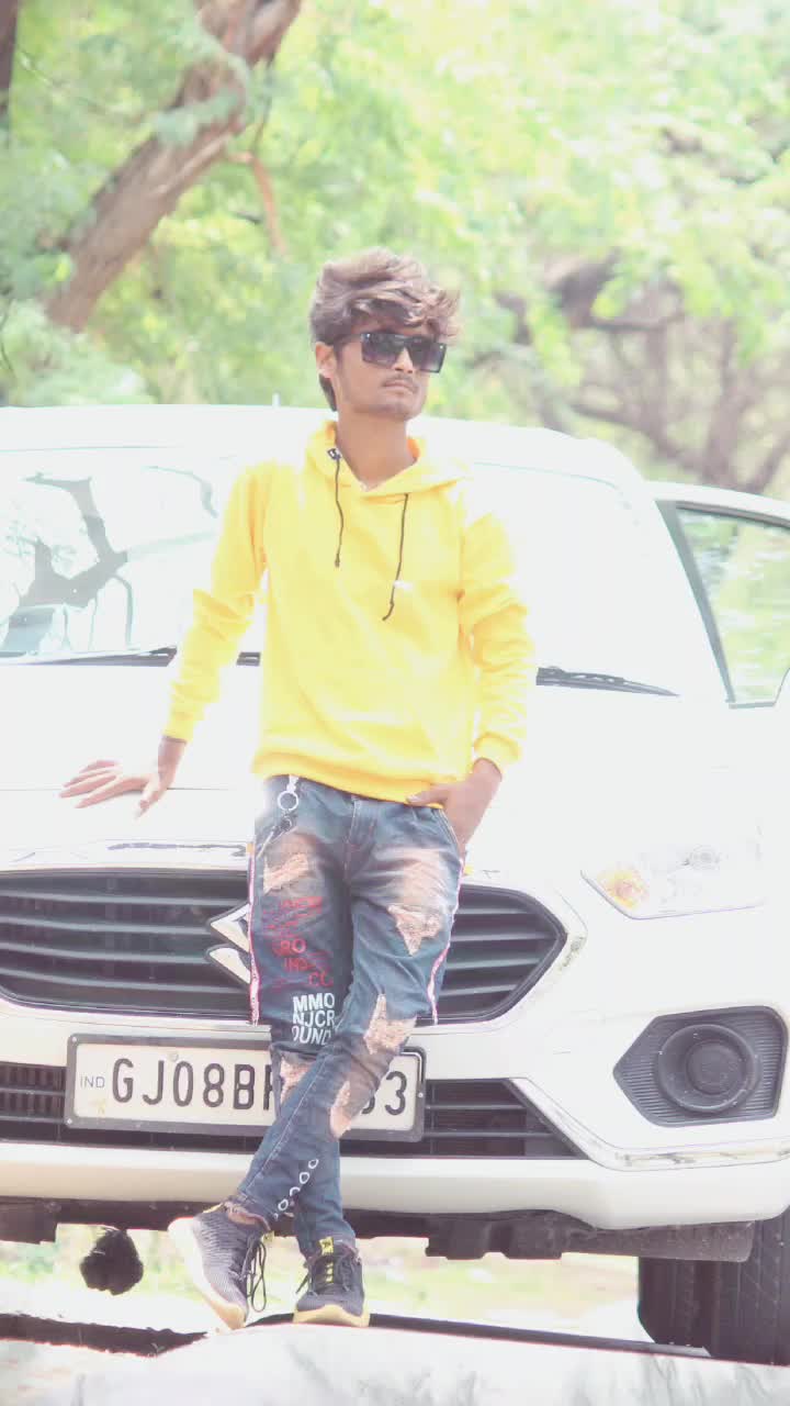 @Alone but Happy😃