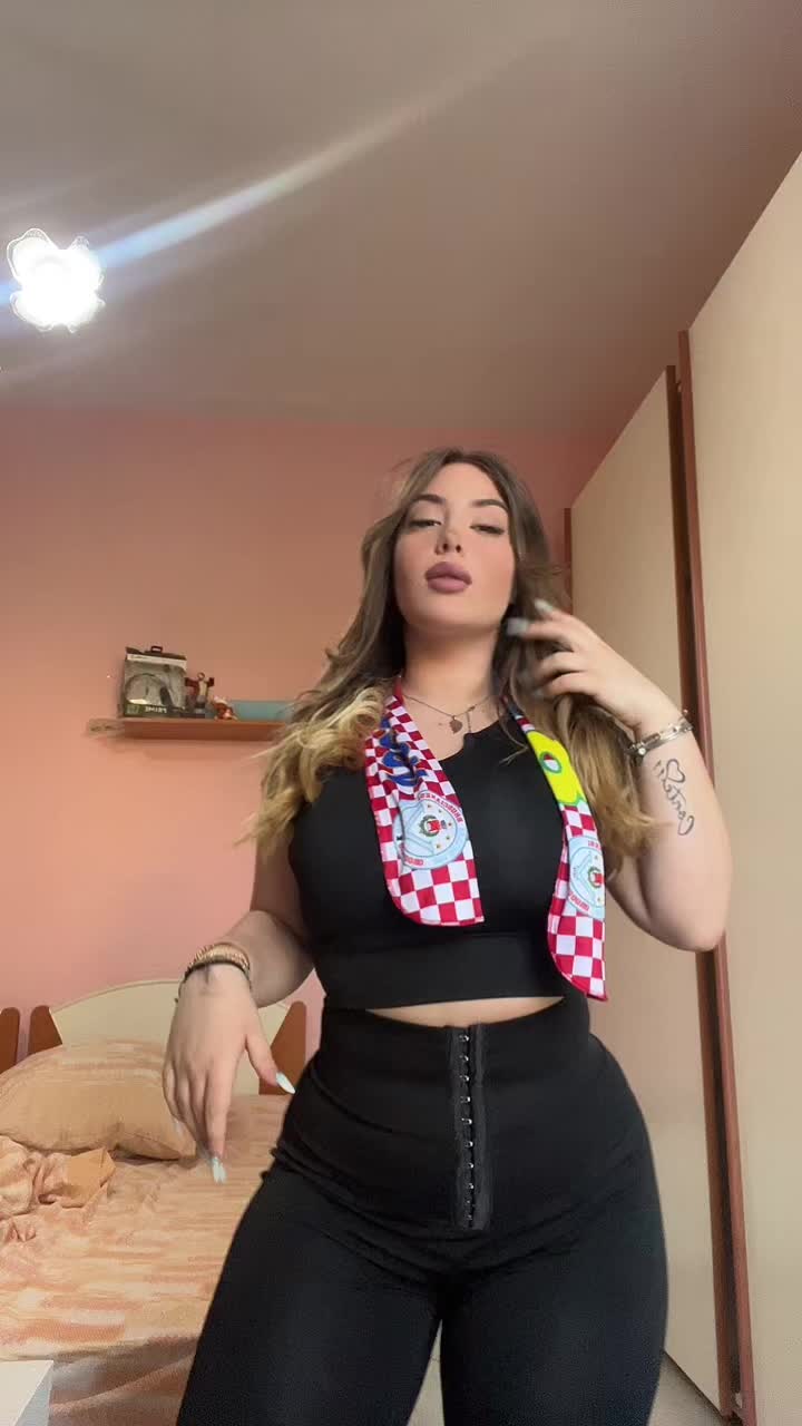 @Esse.17
