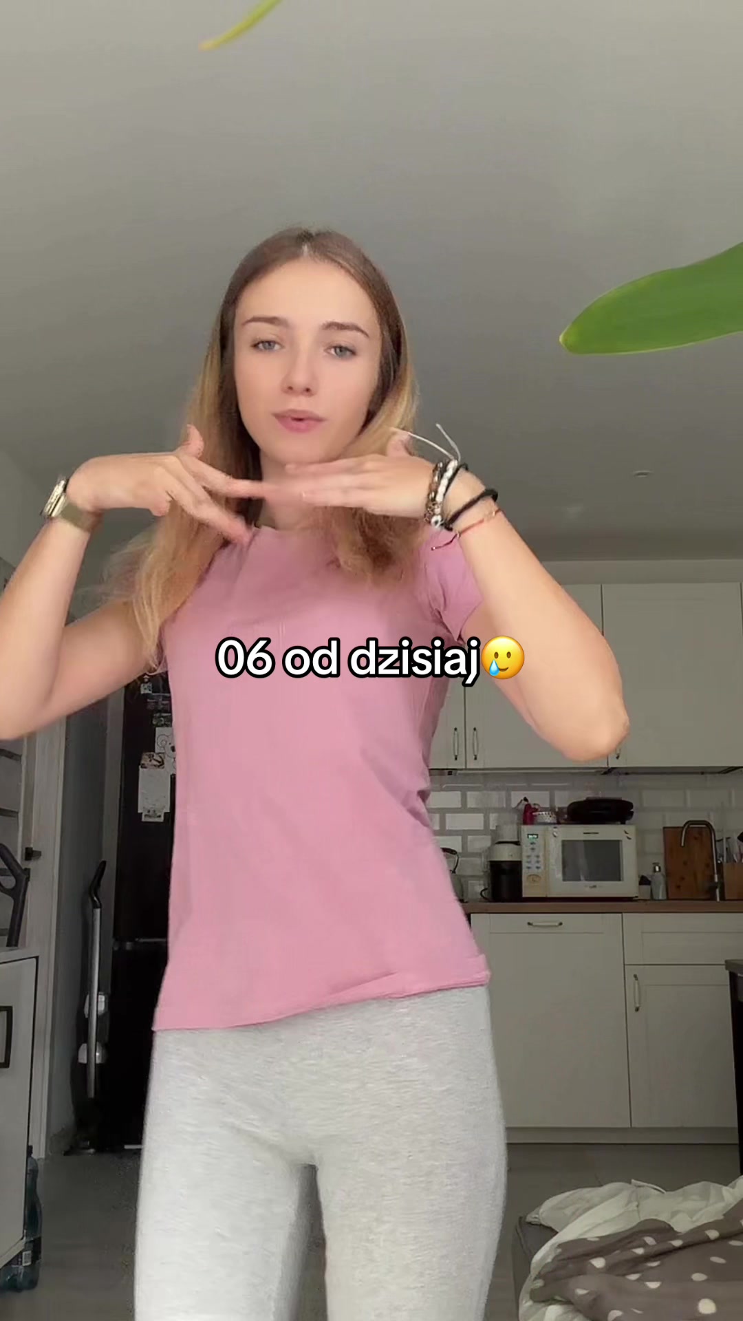@Asiunia