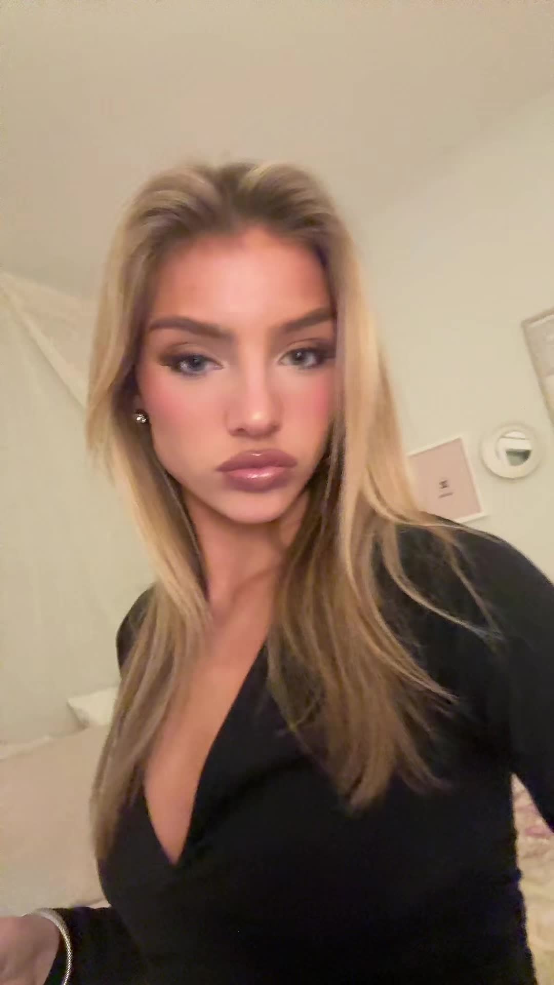 @🤫