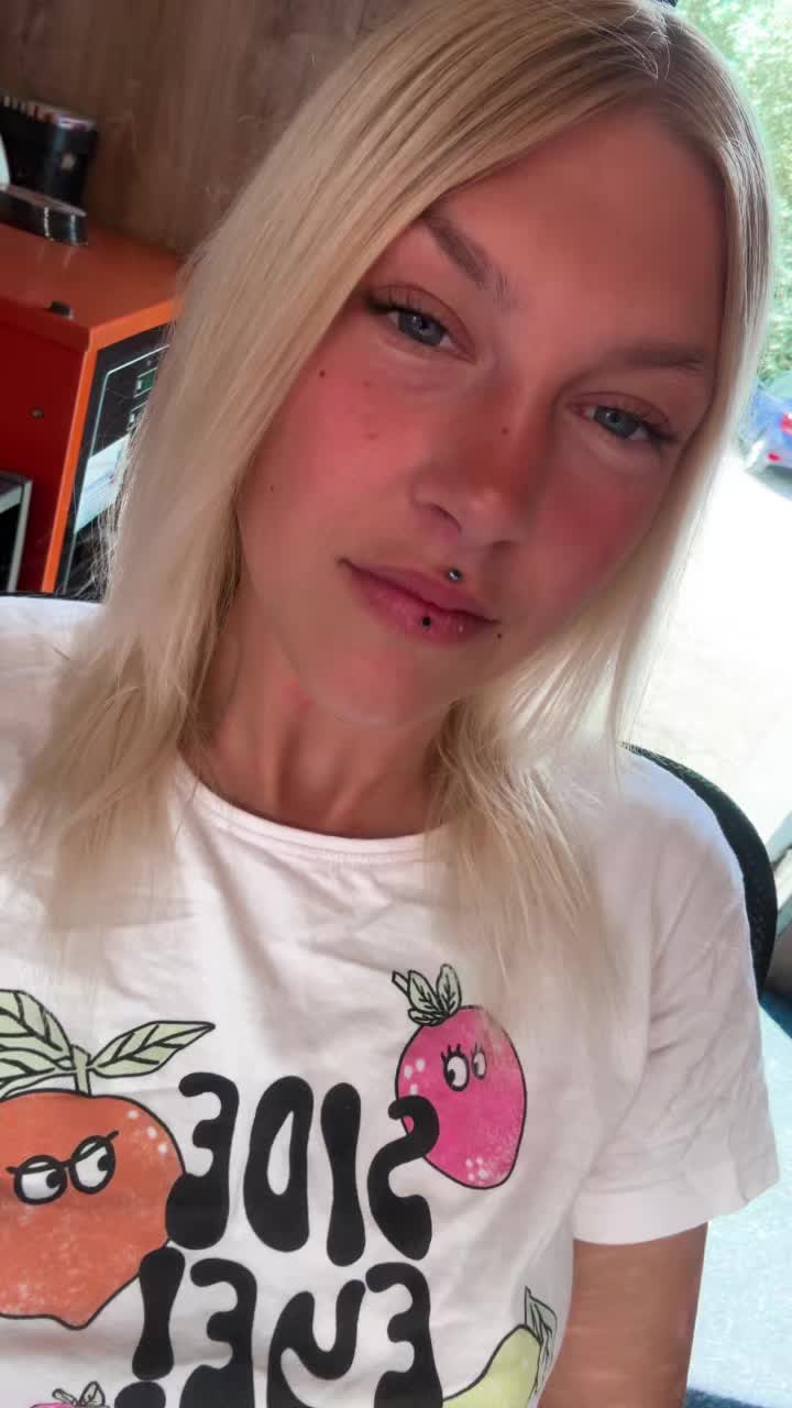 @Lali Lu