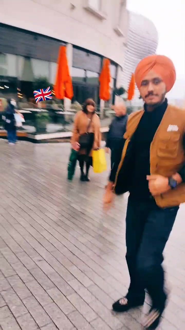 @ROBIN 🇬🇧