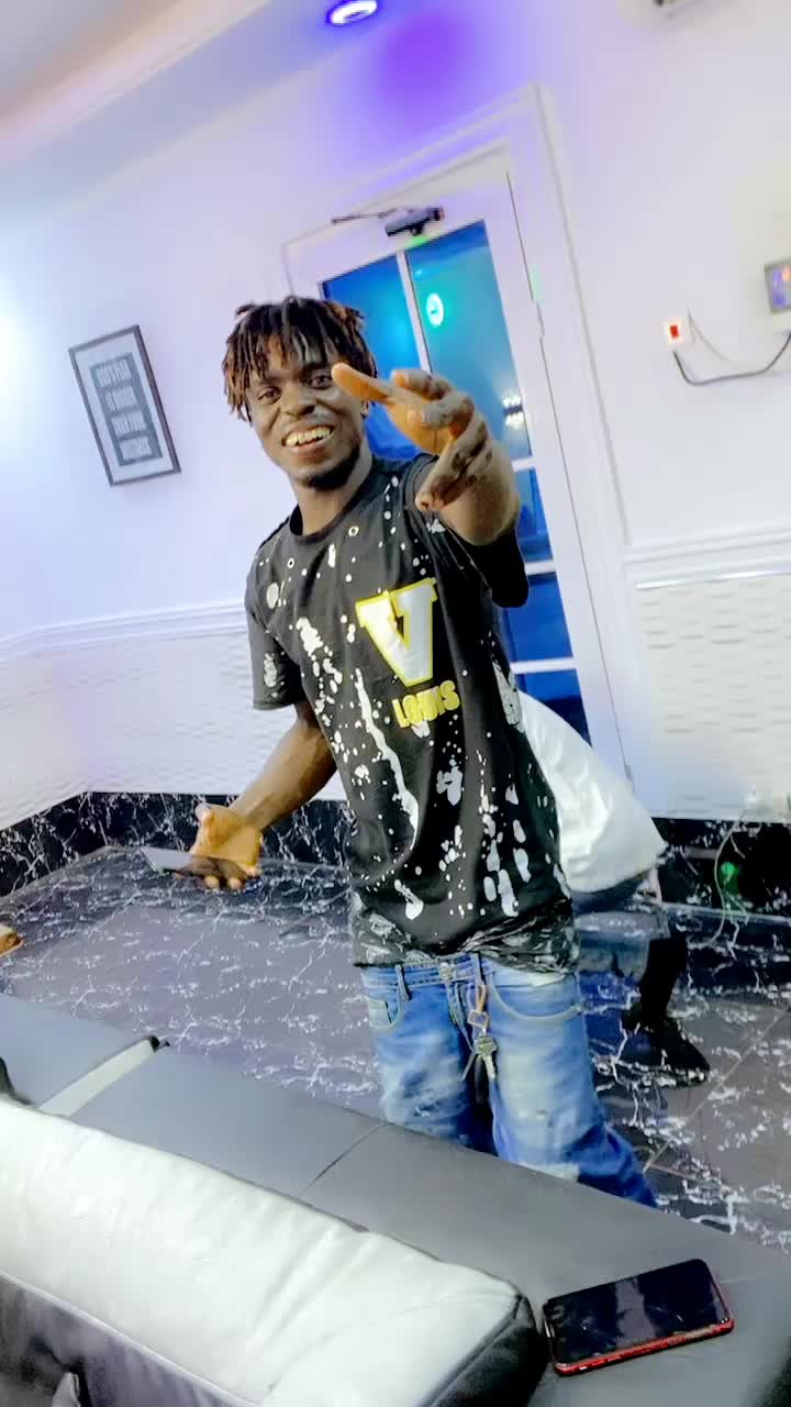 @Soonlyf CEO
