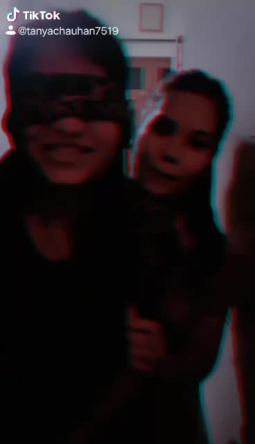 @😍M U K K U ❣️😍