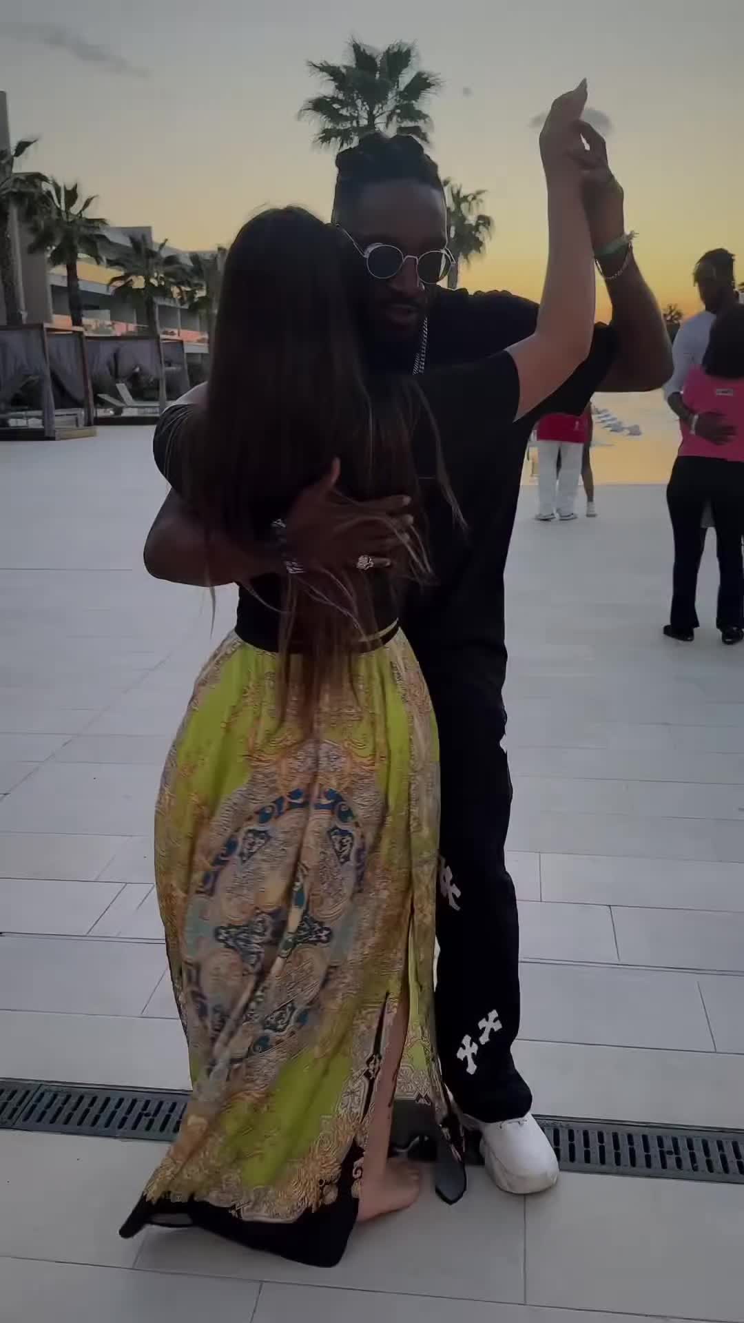 @kompavibes
