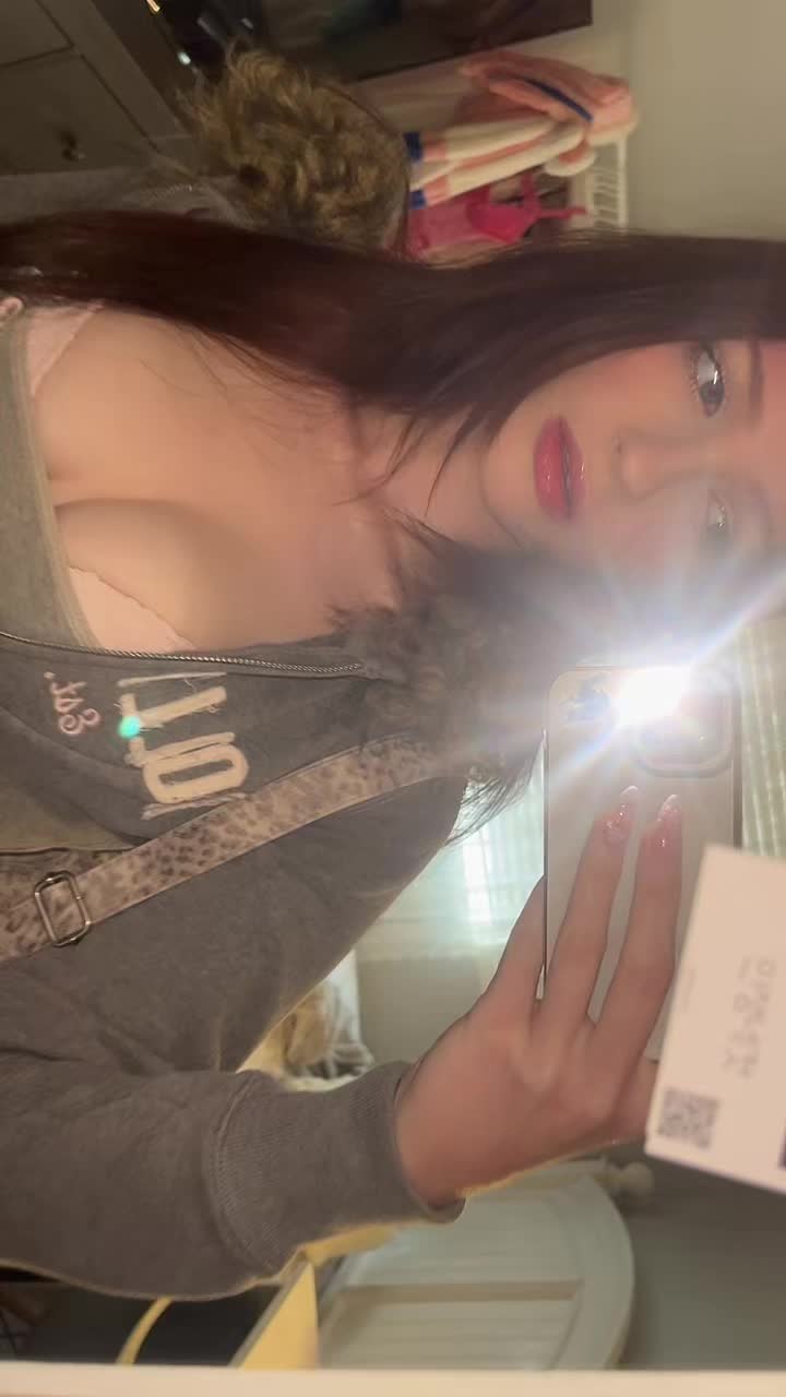@🍨
