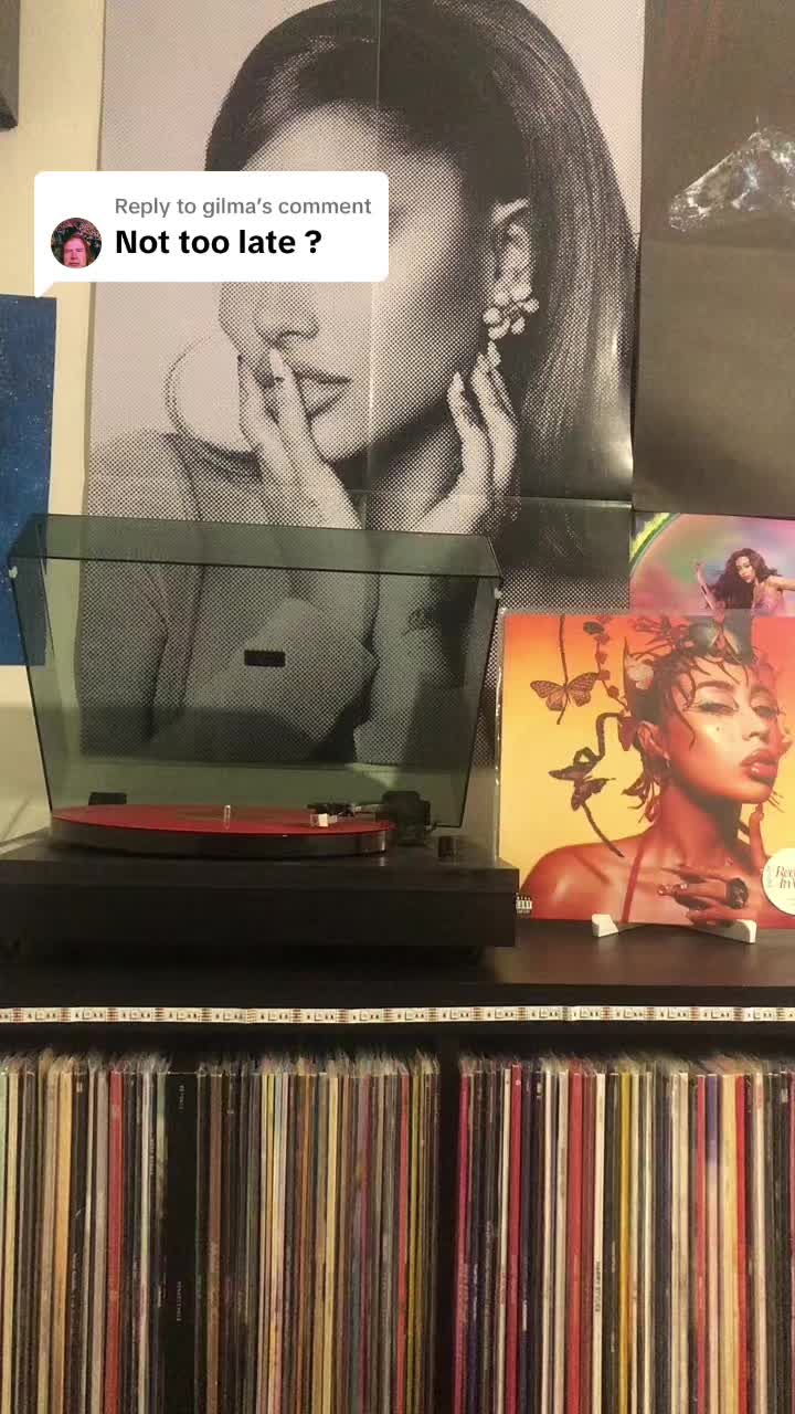 @vinyl addicted