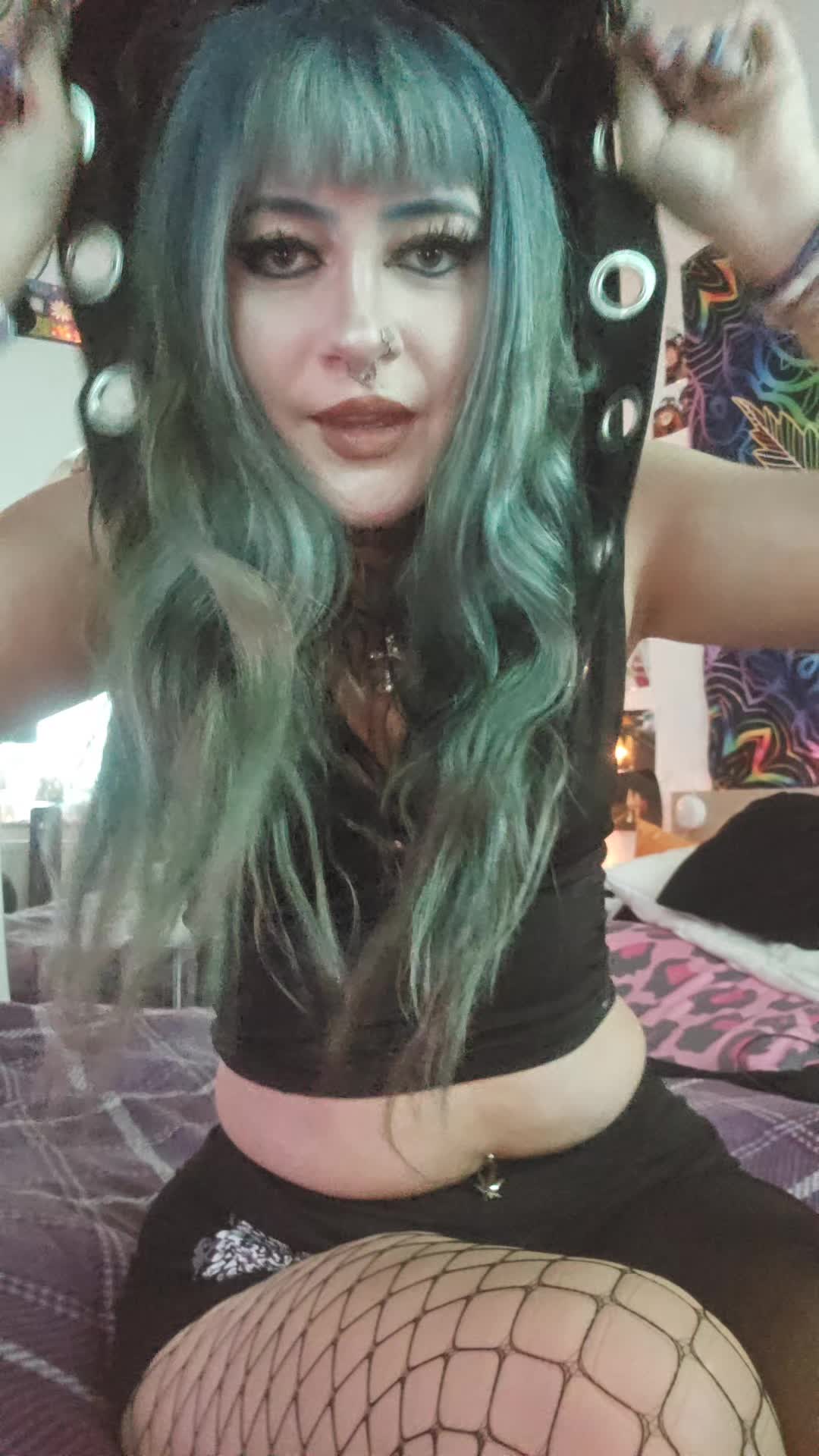 @vampire 🦇🐍