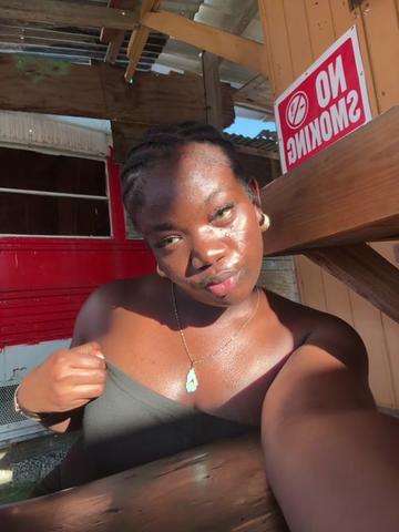 @itzpryiaxo