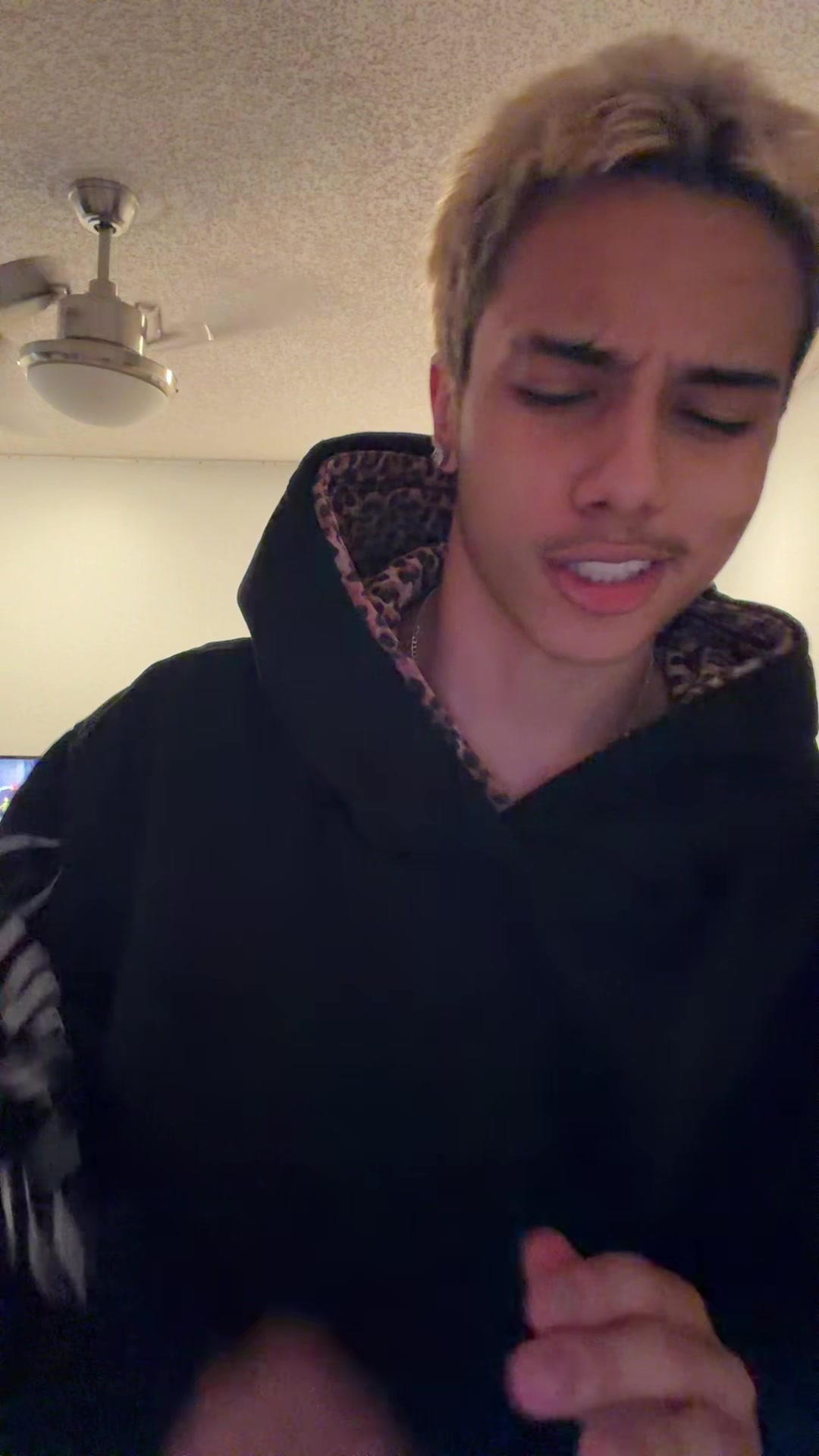 @Joelknocked