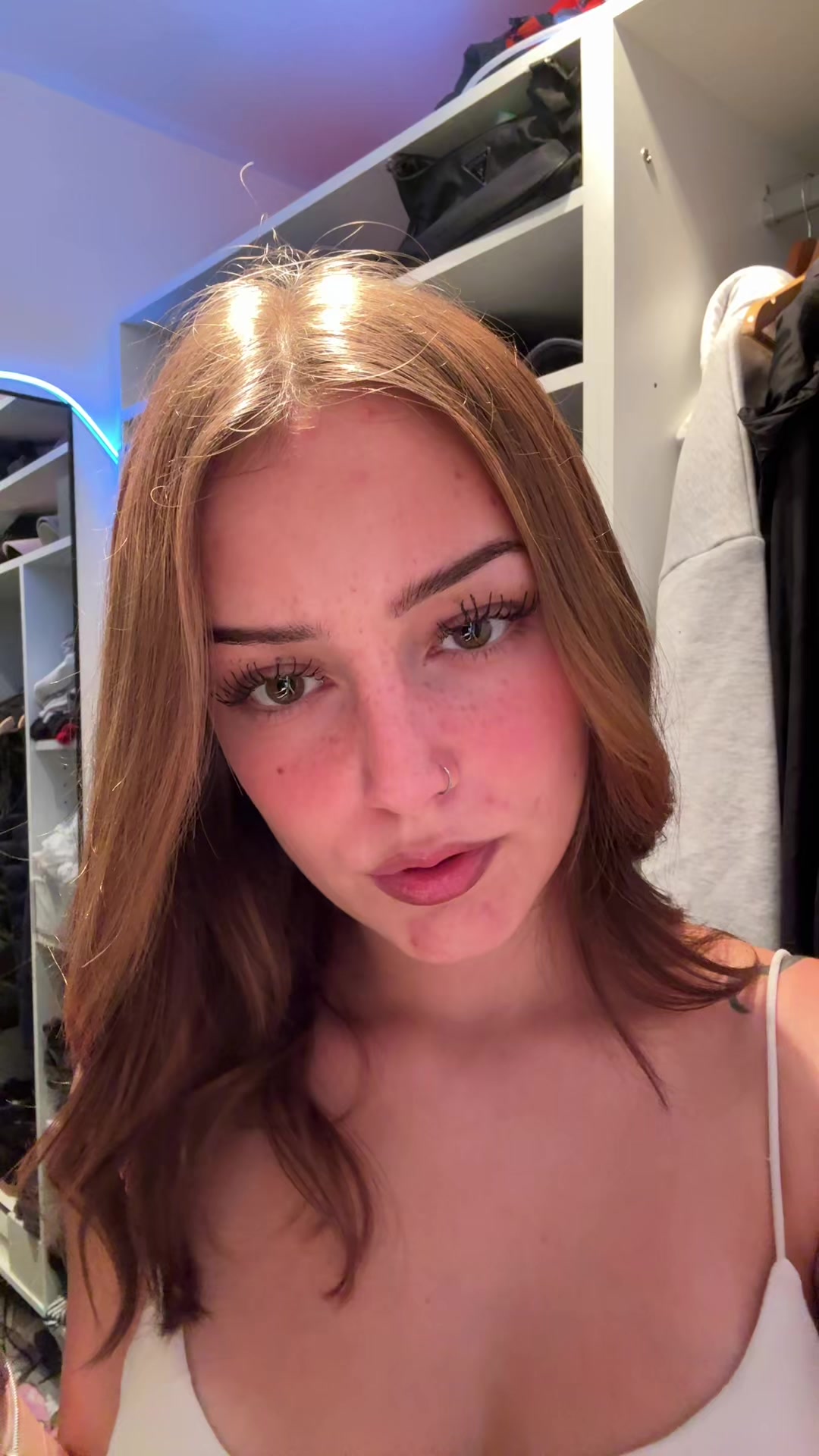 @𝐇𝐀𝐍𝐍𝐀𝐇𝐋𝐔𝐈𝐒𝐈𝐄𝐍𝐍𝐄